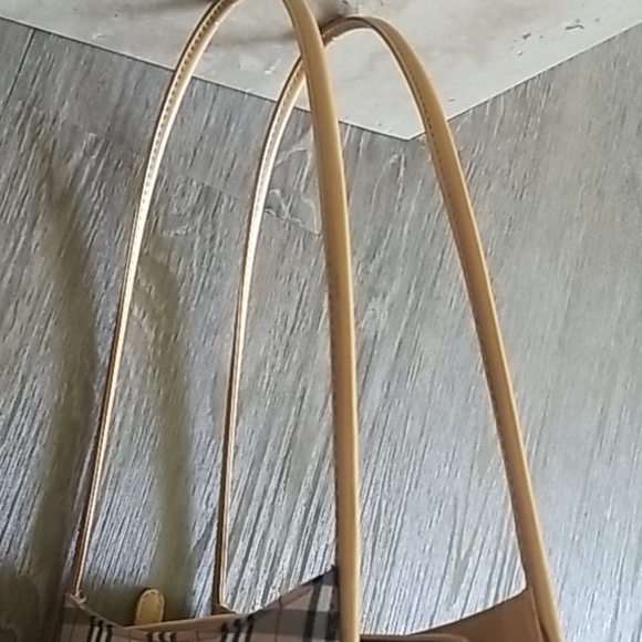 Shoulder Bag - Picture 6 of 8